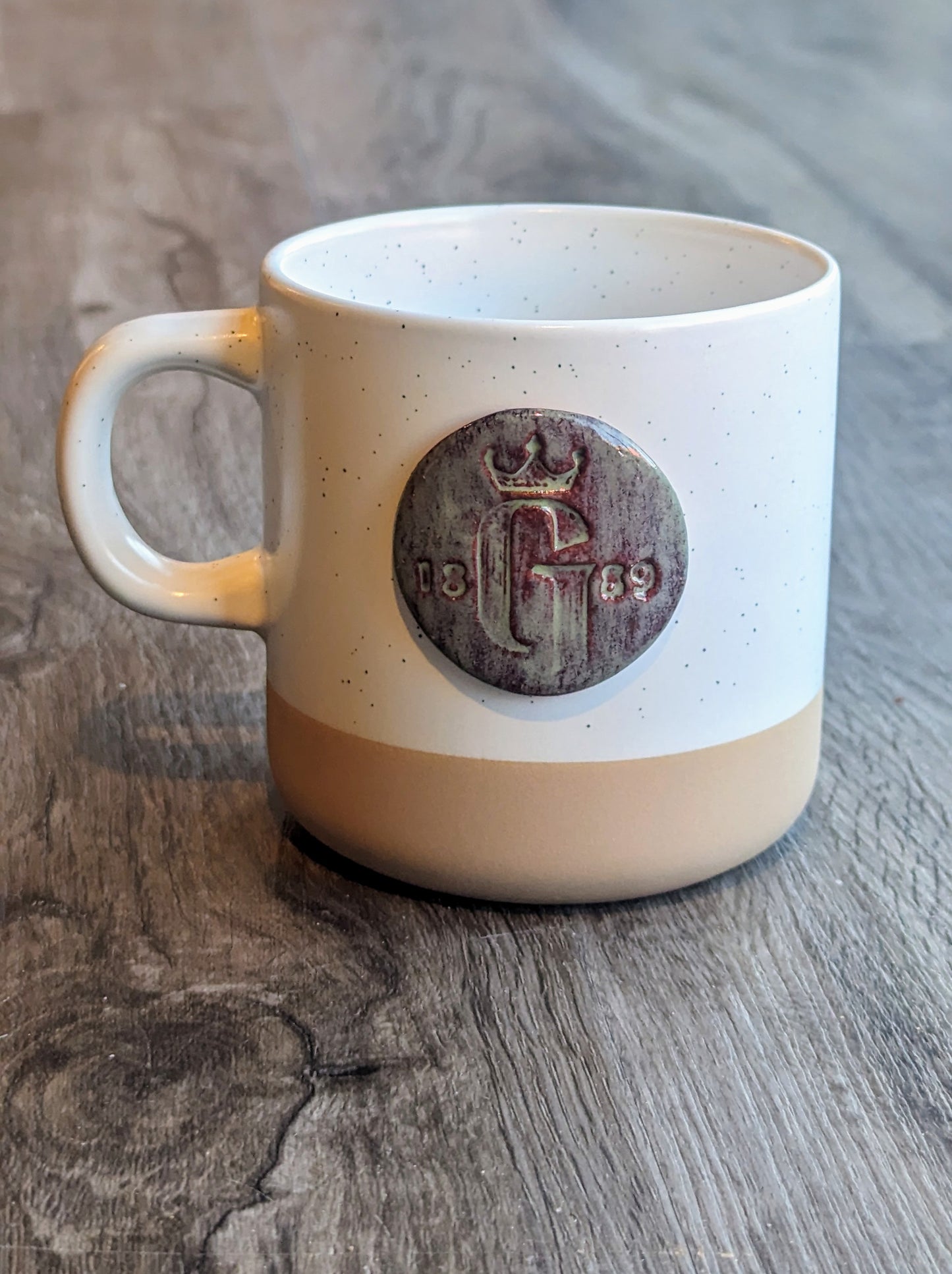 Cabin 'G' Ceramic Mug
